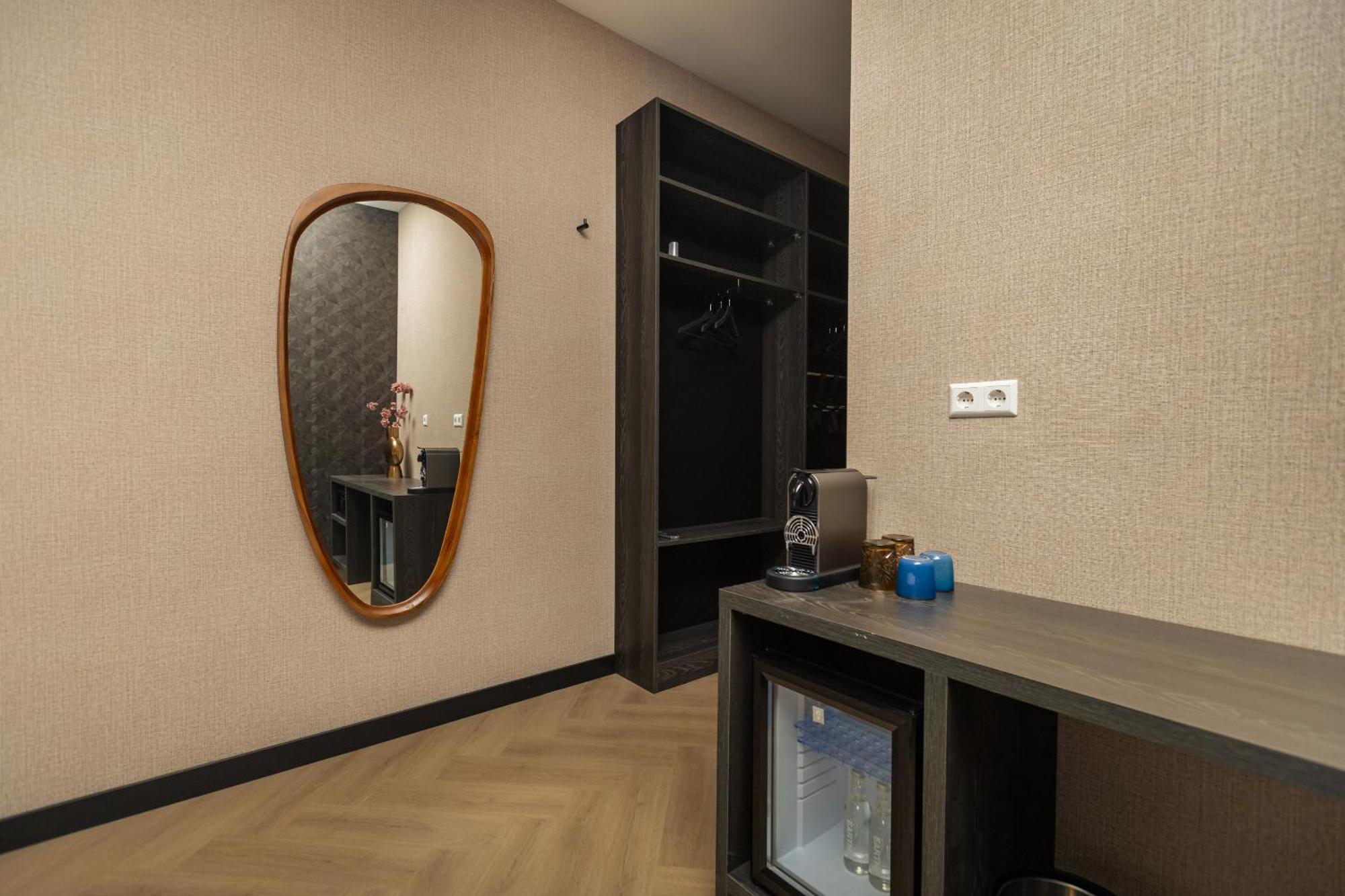 Hotel Twenty-Three Amsterdam Airport هوفدوربْ الغرفة الصورة