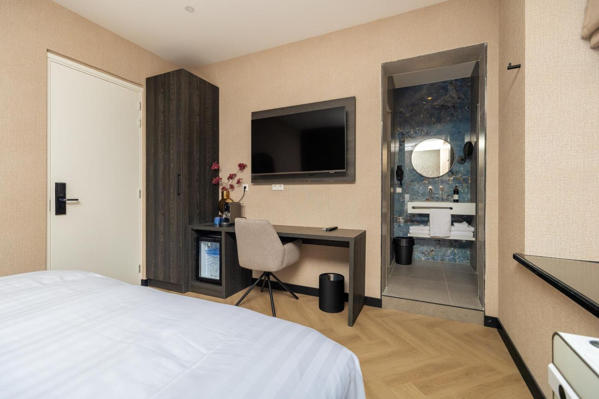 Hotel Twenty-Three Amsterdam Airport هوفدوربْ الغرفة الصورة