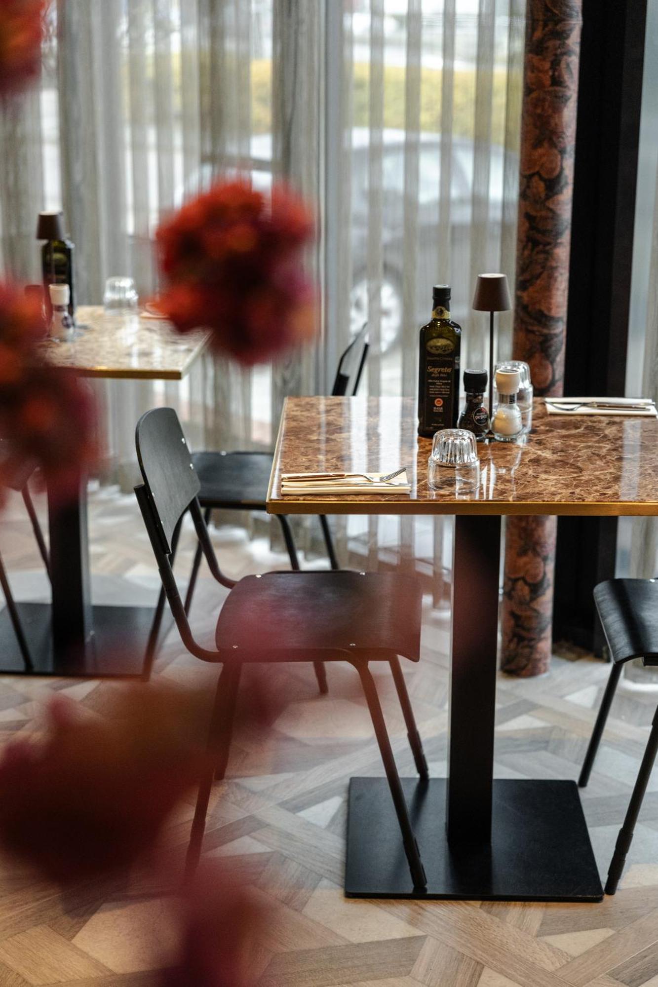 Hotel Twenty-Three Amsterdam Airport هوفدوربْ المظهر الخارجي الصورة